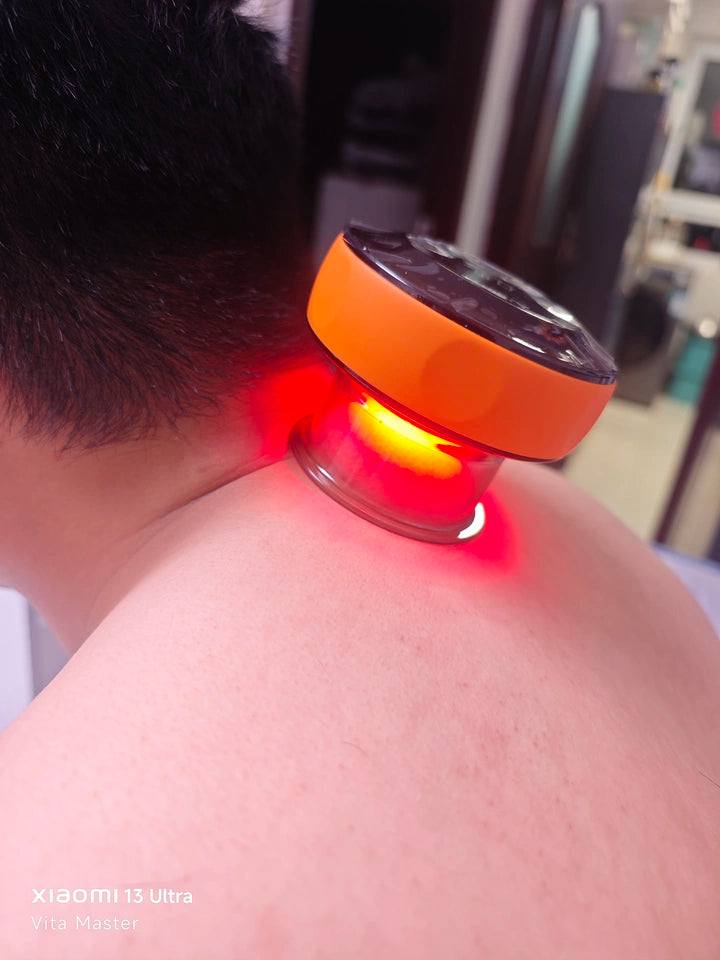 Customer photo using the Smart Cup near the neck and shoulder area